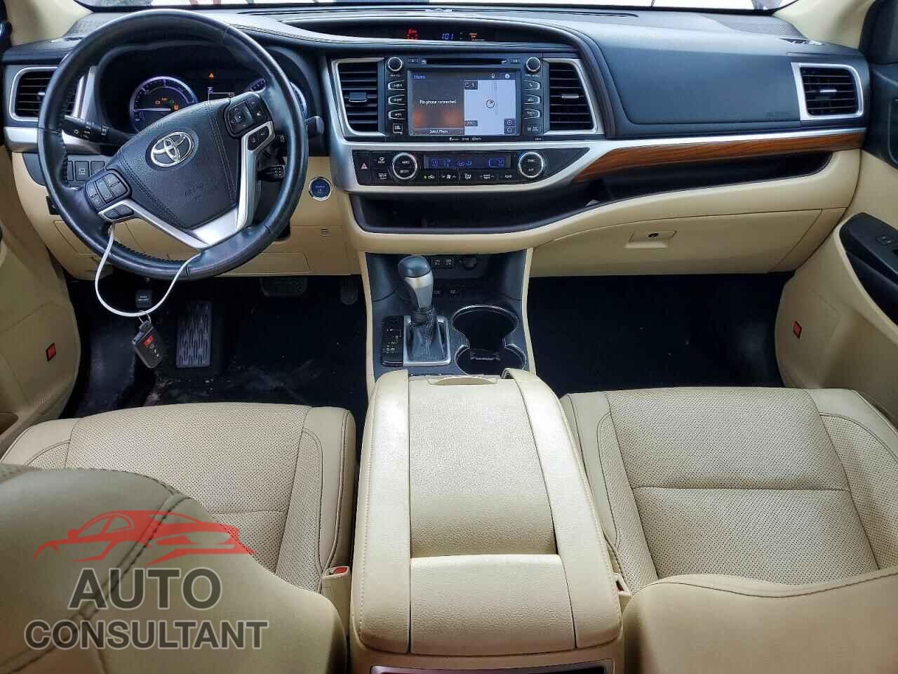 TOYOTA HIGHLANDER 2018 - 5TDDGRFH4JS047447
