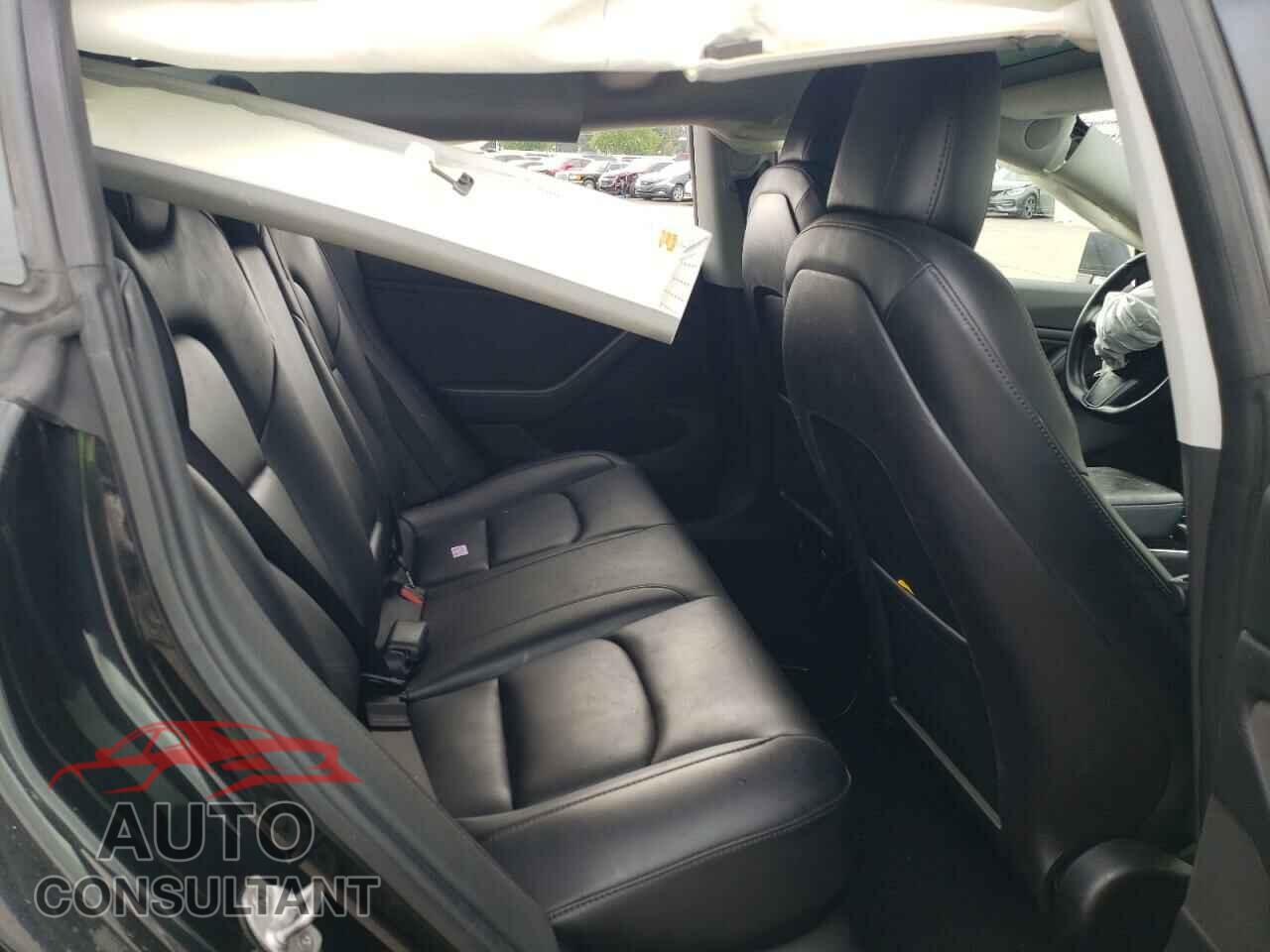 TESLA MODEL 3 2019 - 5YJ3E1EA7KF304386