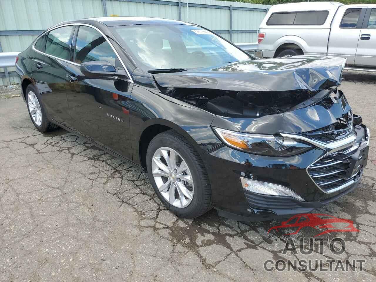 CHEVROLET MALIBU 2022 - 1G1ZD5ST4NF132630