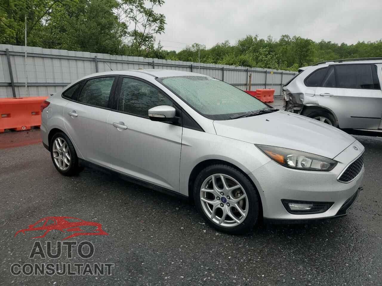 FORD FOCUS 2015 - 1FADP3F20FL214085