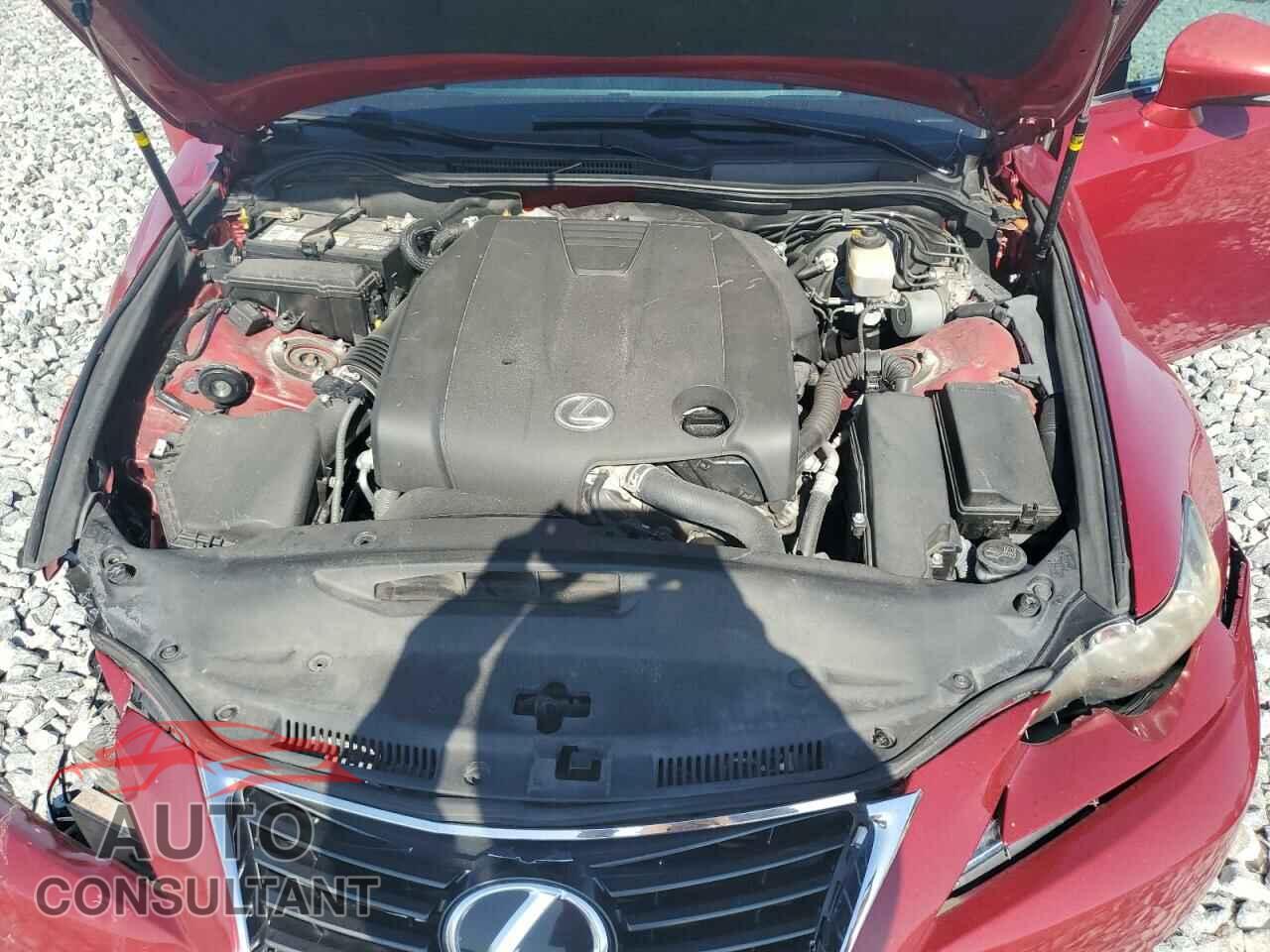 LEXUS IS 2014 - JTHBF1D21E5000493