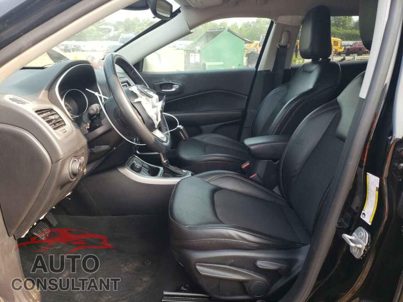 JEEP COMPASS 2018 - 3C4NJDBB9JT281700