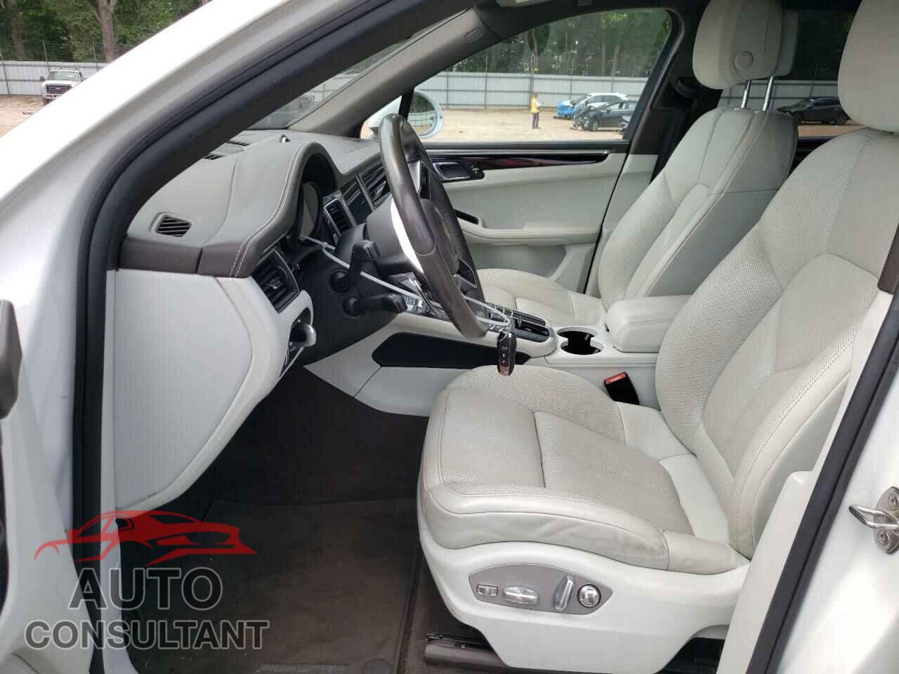 PORSCHE MACAN 2017 - WP1AB2A54HLB20803