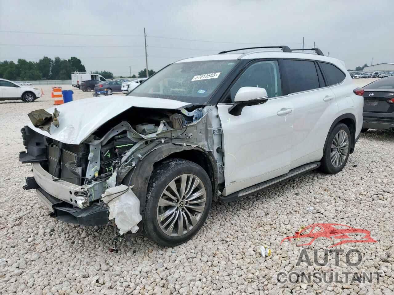 TOYOTA HIGHLANDER 2022 - 5TDEBRCH0NS085528