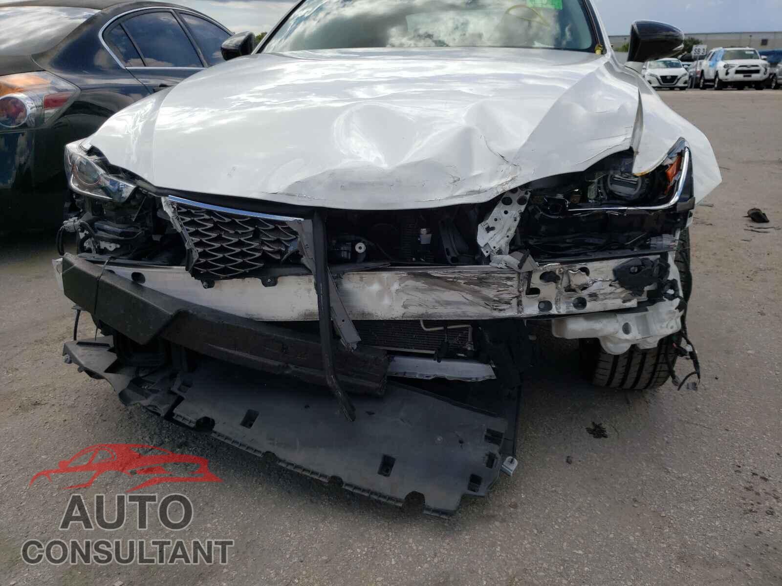 LEXUS IS 2017 - JTHBA1D26H5053063