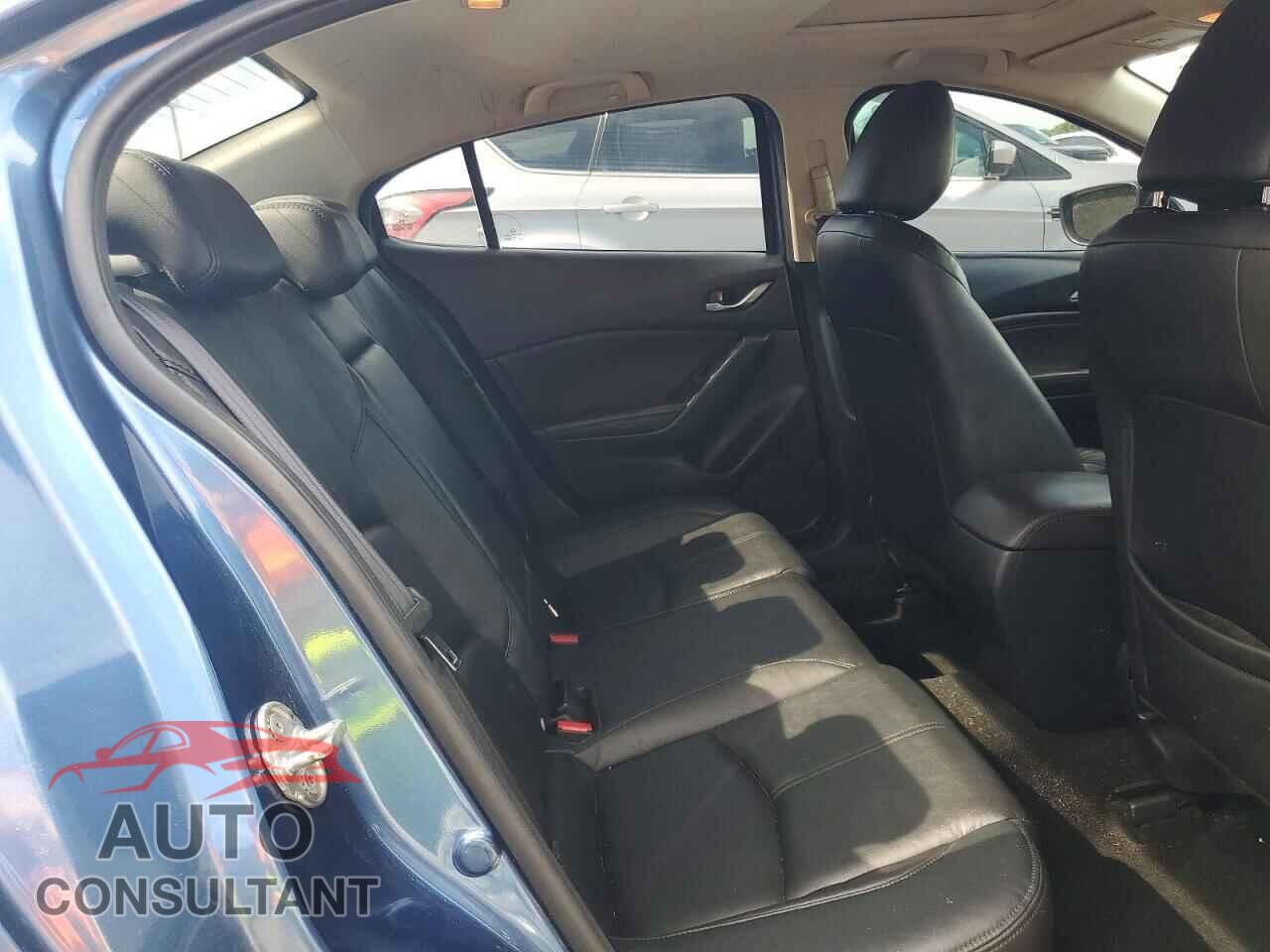 MAZDA 3 2017 - 3MZBN1V73HM116014
