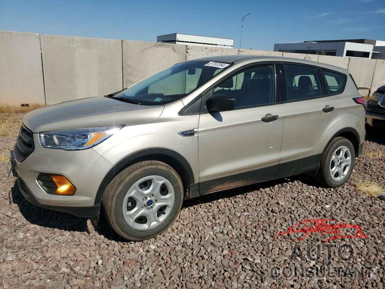 FORD ESCAPE 2017 - 1FMCU0F71HUD20580