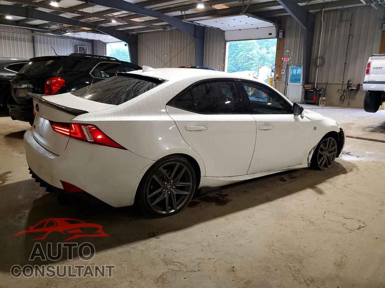 LEXUS IS 2015 - JTHCF1D22F5024940