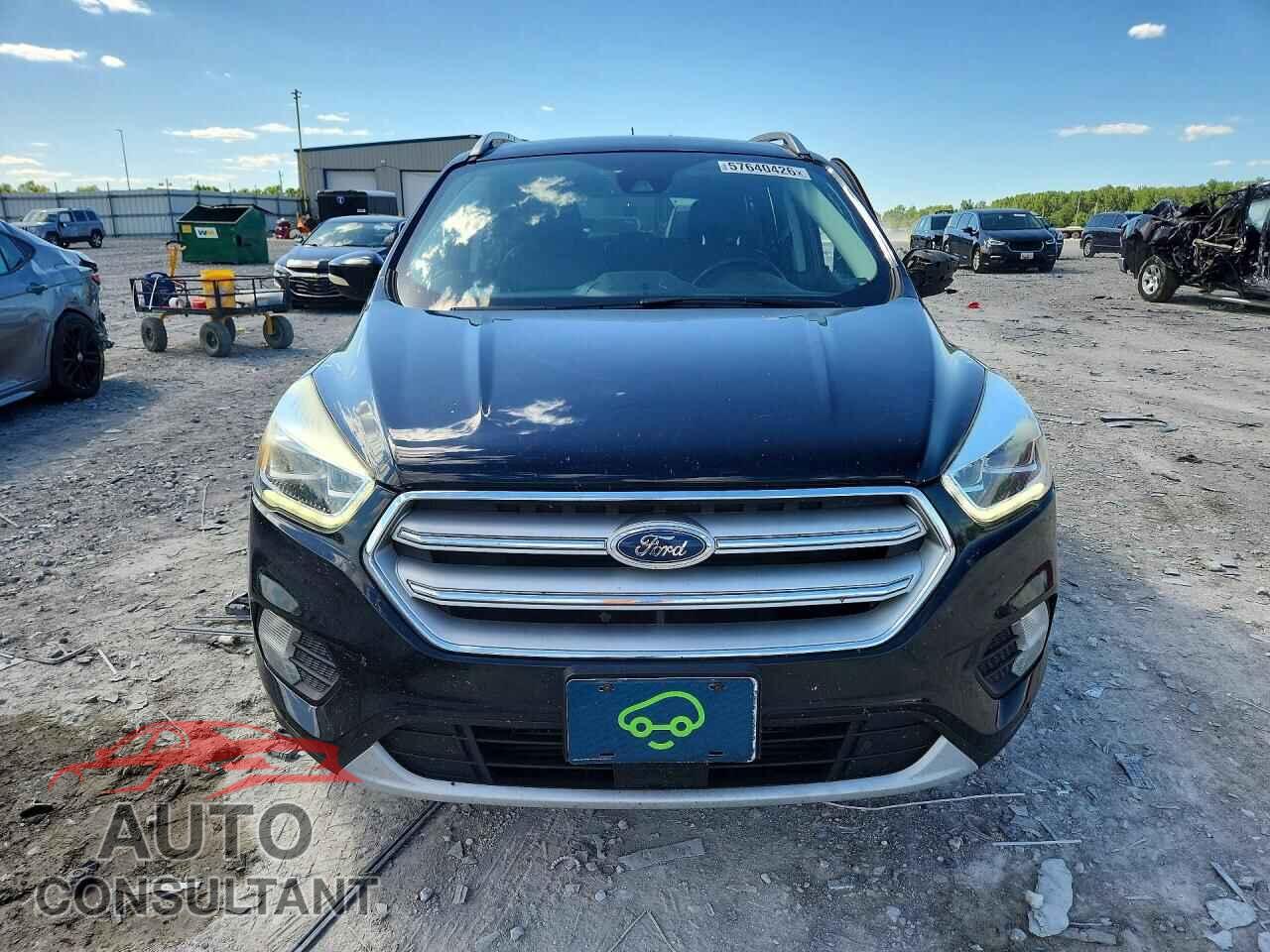 FORD ESCAPE 2018 - 1FMCU9J96JUB40420