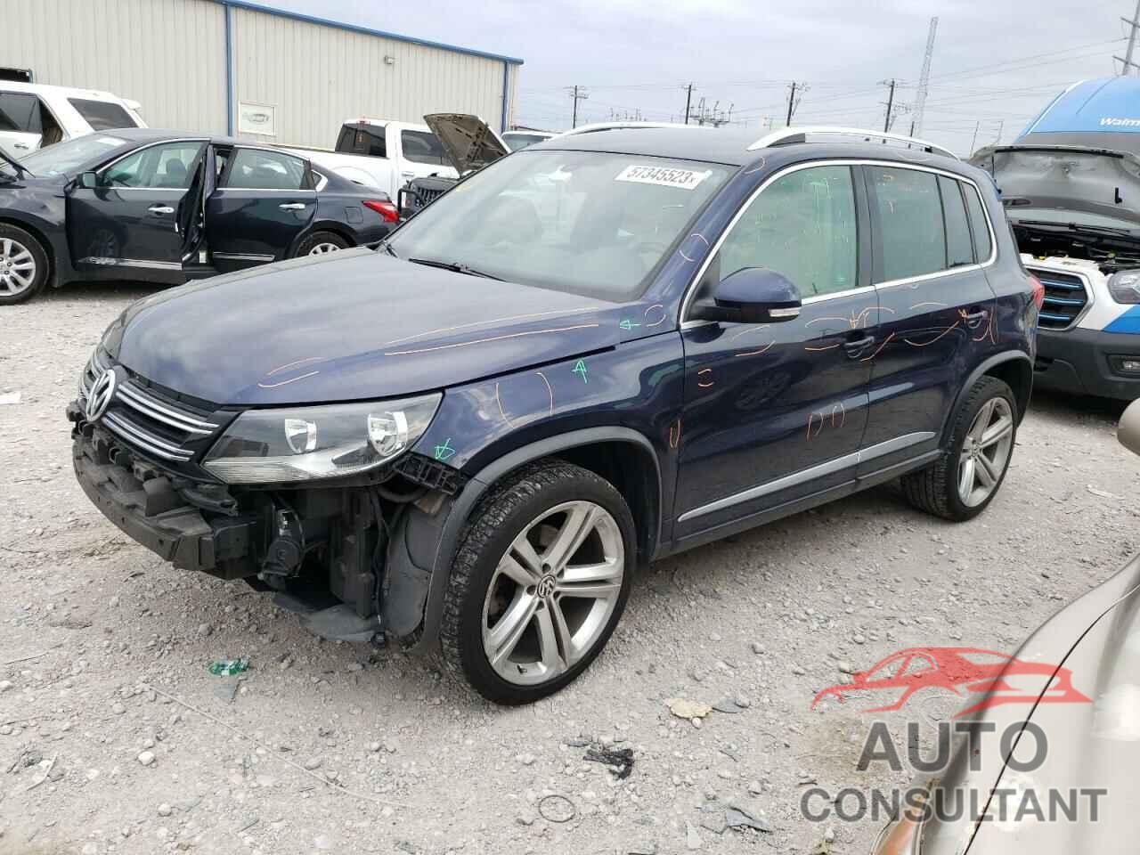 VOLKSWAGEN TIGUAN 2016 - WVGBV7AX4GW617662