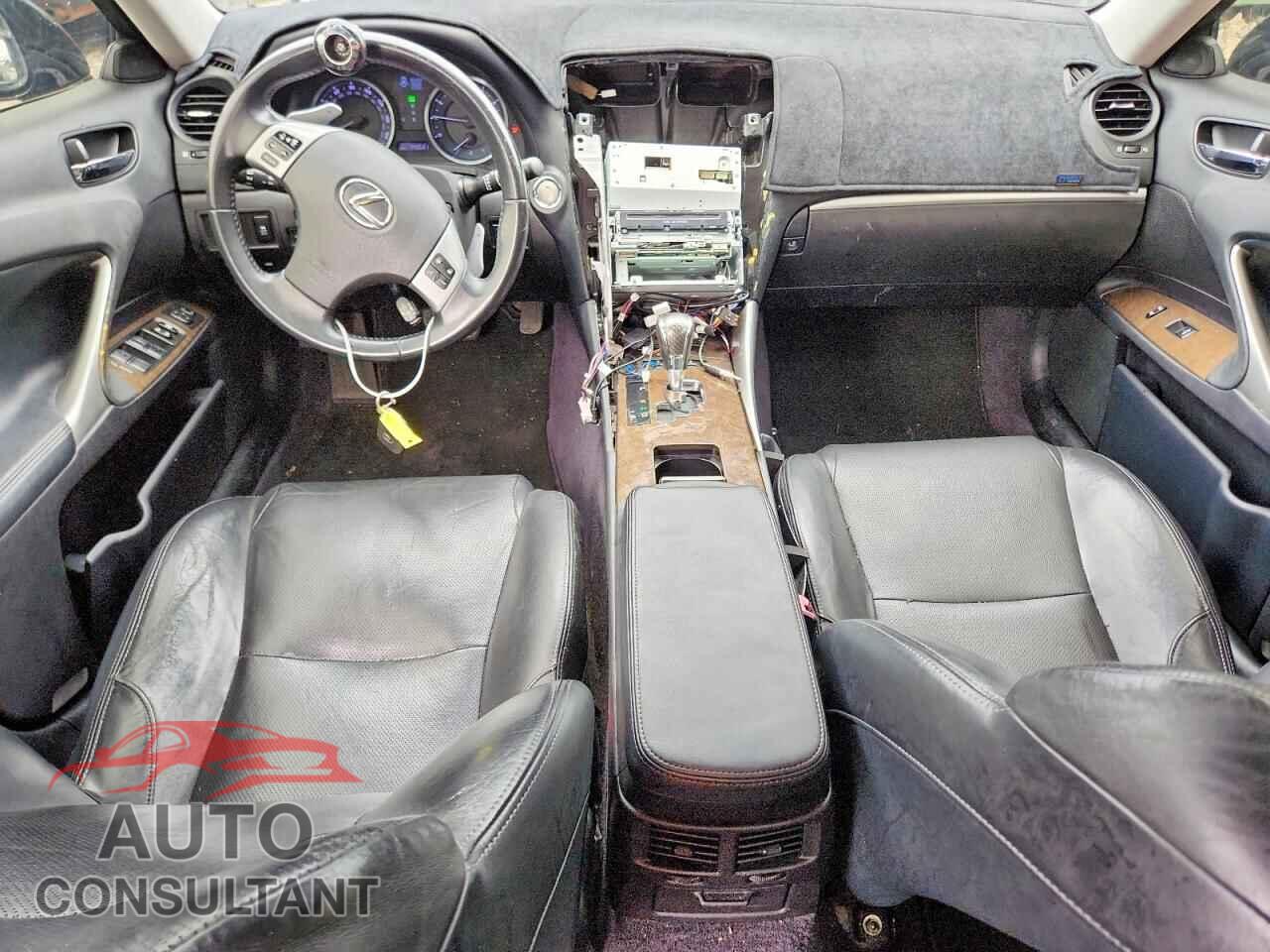 LEXUS IS 2012 - JTHBF5C20C5175727