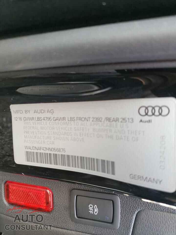AUDI A4 2017 - WAUDNAF42HN056875