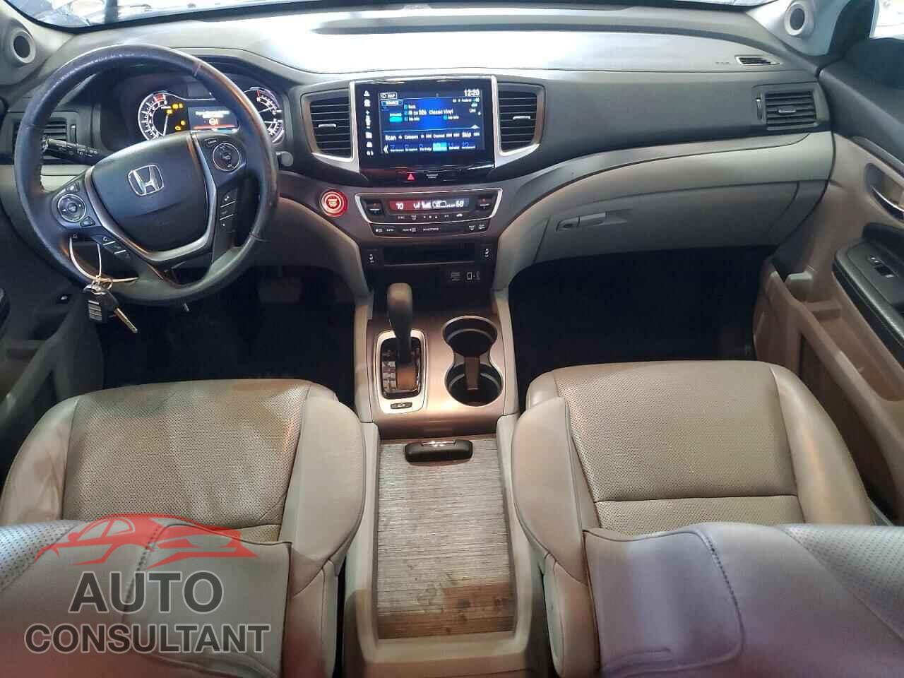 HONDA RIDGELINE 2017 - 5FPYK3F61HB018540