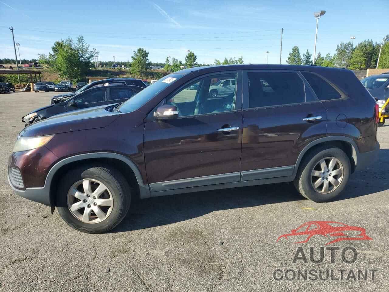 KIA SORENTO 2011 - 5XYKT3A15BG105624