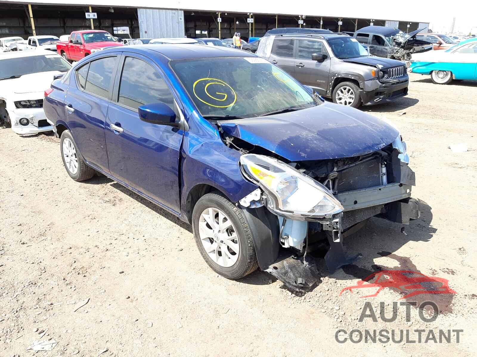 NISSAN VERSA 2018 - 3N1CN7AP4JL841460