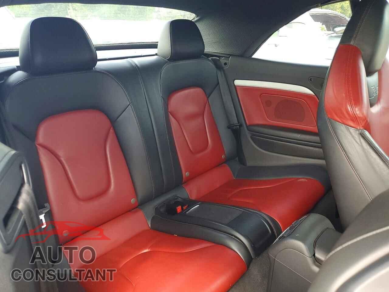 AUDI S5/RS5 2011 - WAUCGBFH3BN002183