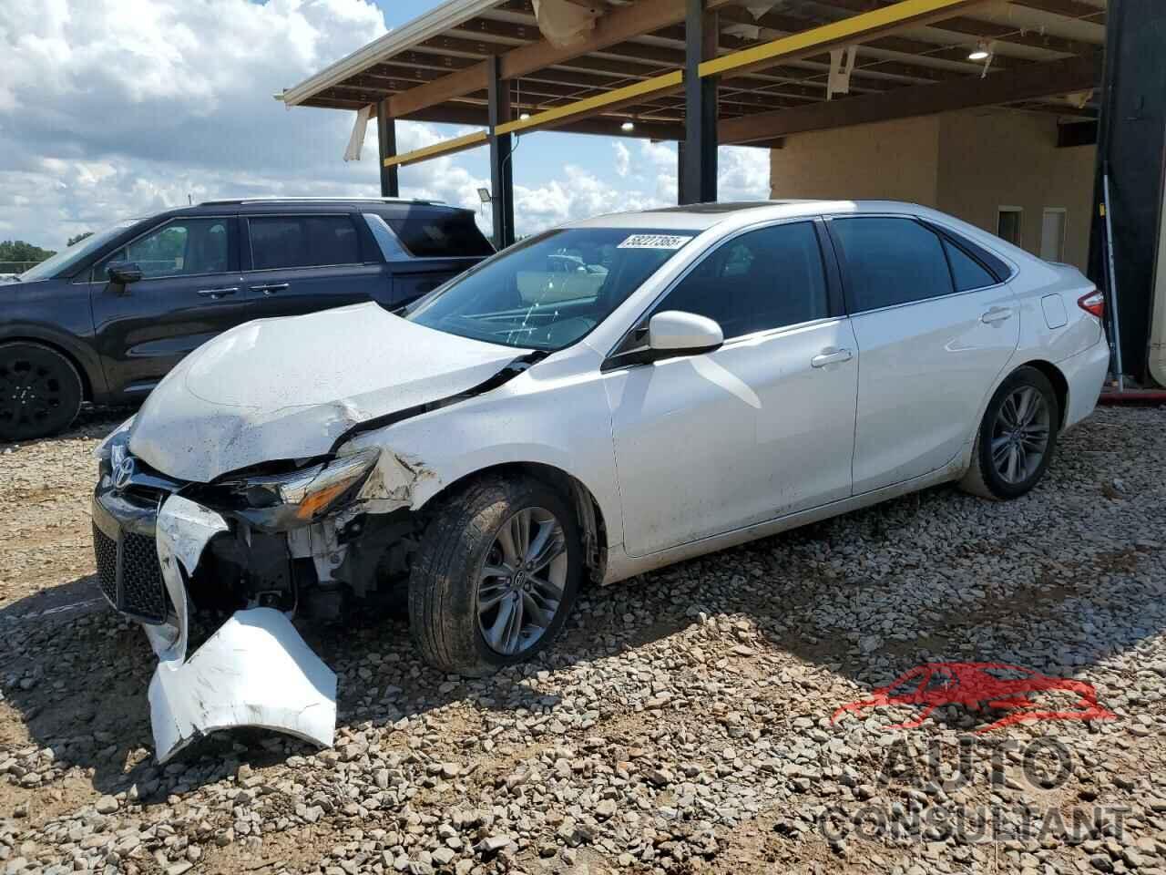 TOYOTA CAMRY 2016 - 4T1BF1FK2GU254720