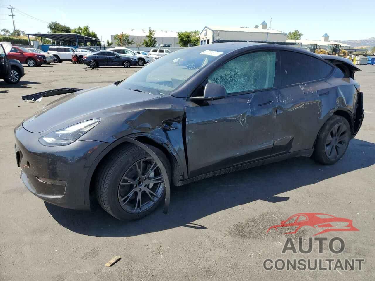 TESLA MODEL Y 2025 - 7SAYGDED8SF316609
