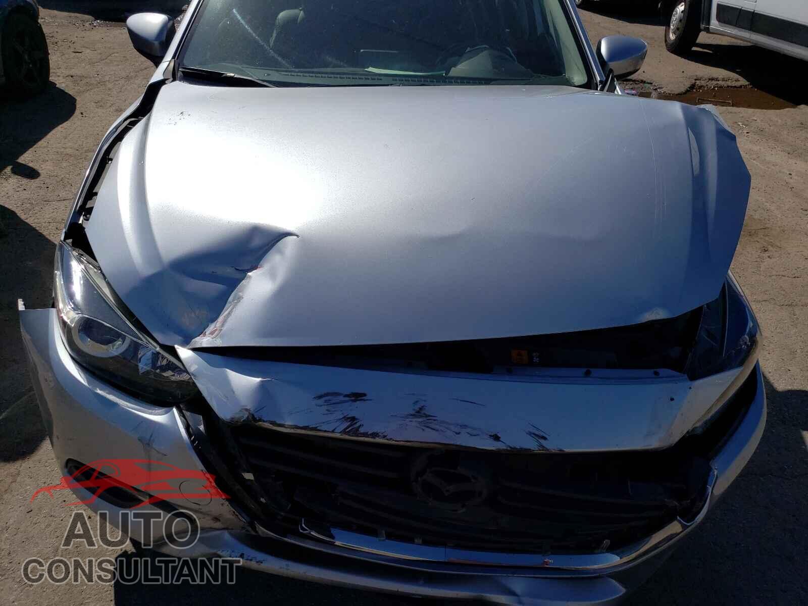 MAZDA 3 2017 - 3MZBN1V70HM107397