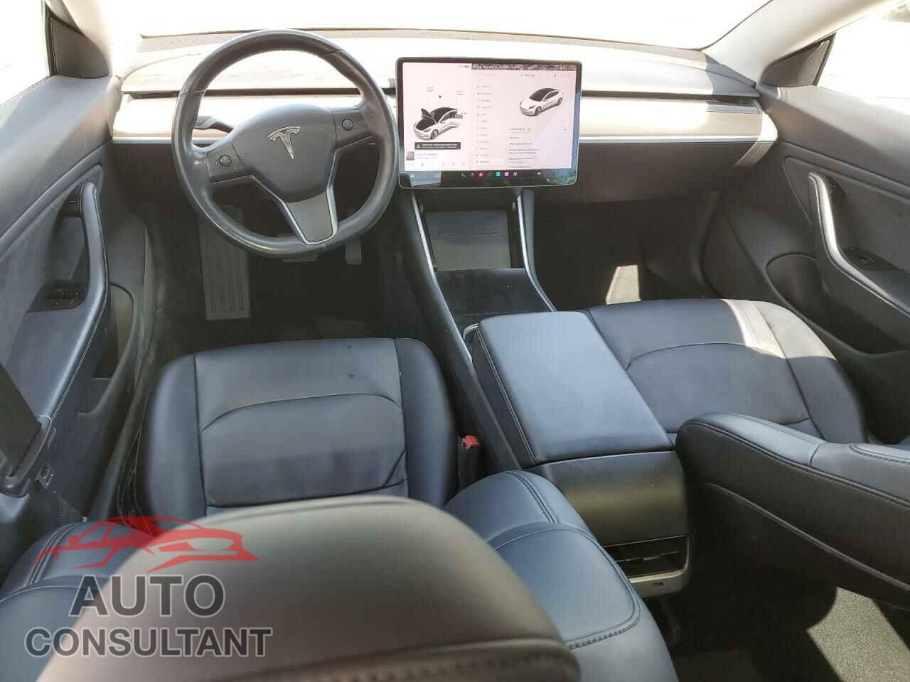 TESLA MODEL 3 2018 - 5YJ3E1EA7JF012395