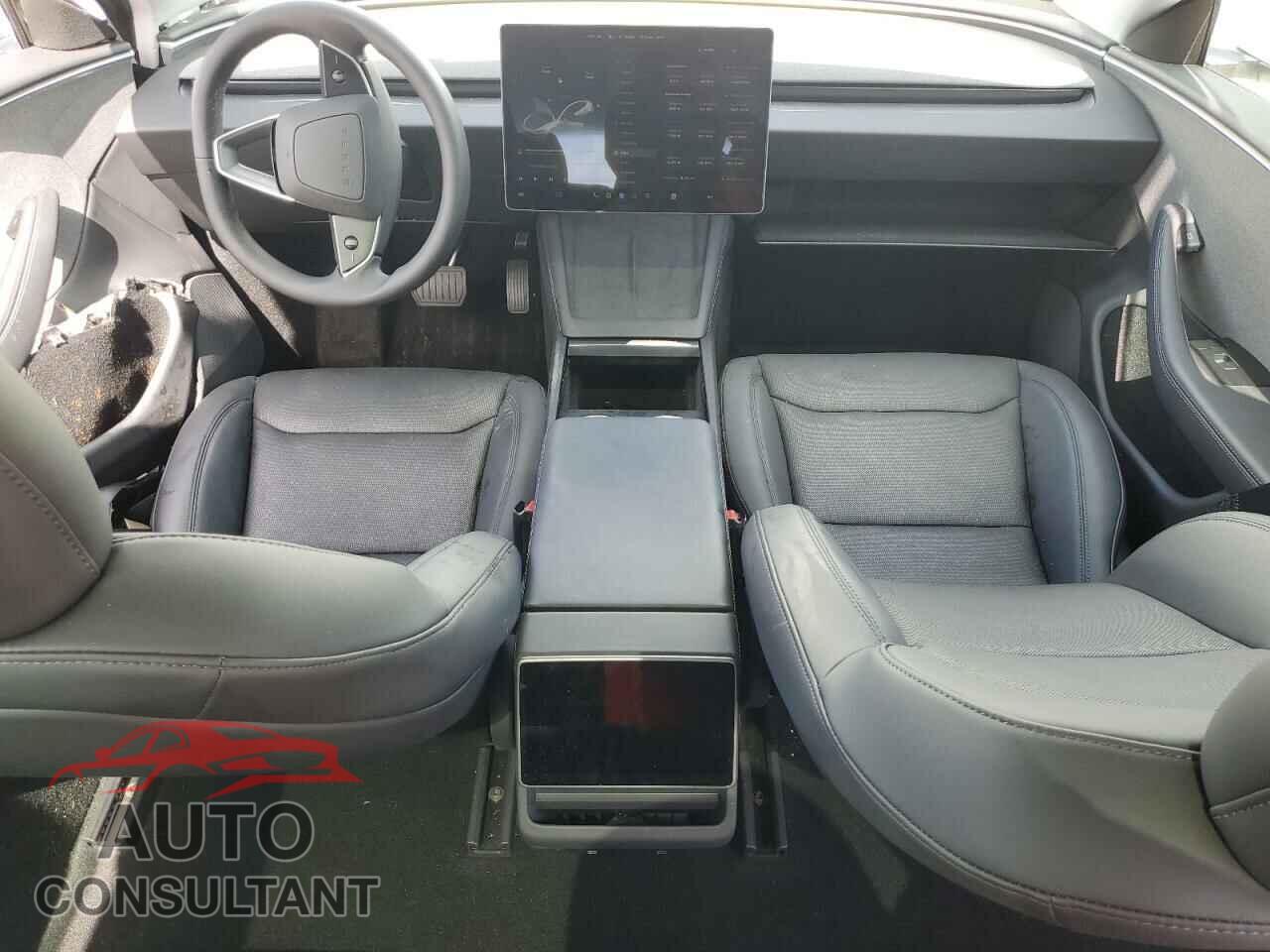 TESLA MODEL 3 2024 - 5YJ3E1EA2RF748978