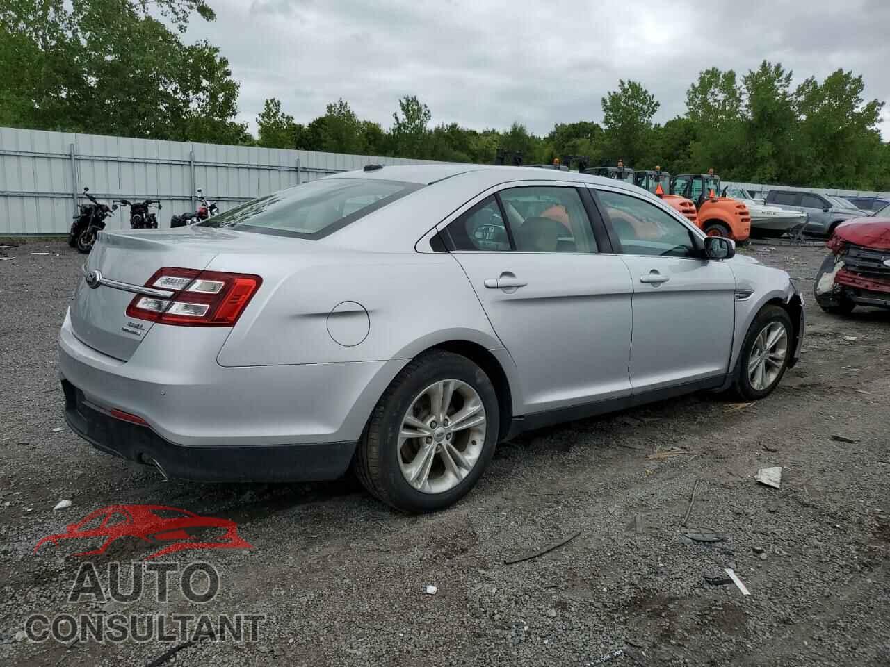FORD TAURUS 2013 - 1FAHP2E8XDG208155