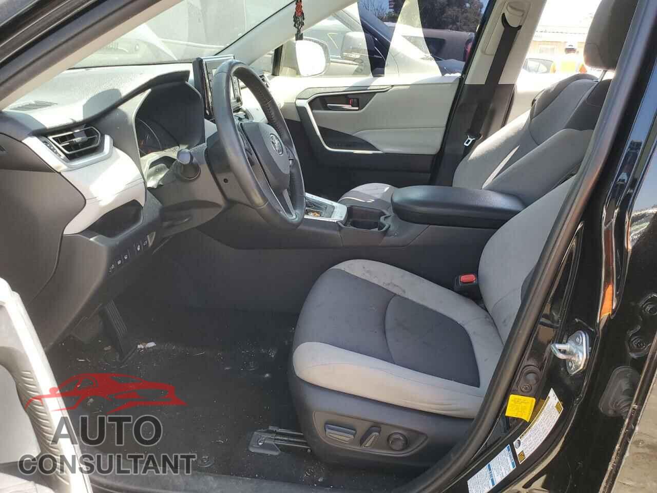 TOYOTA RAV4 2019 - JTMP1RFV3KD031211