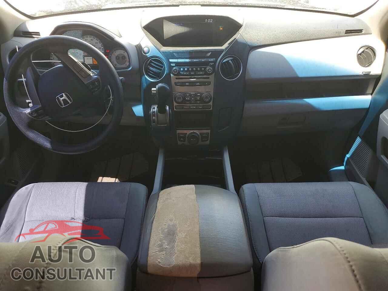 HONDA PILOT 2015 - 5FNYF3H32FB006801