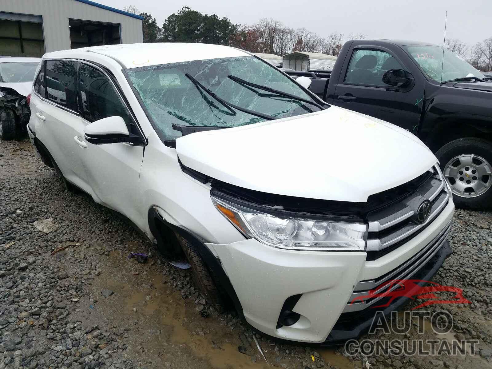 TOYOTA HIGHLANDER 2019 - 5TDZARFH5KS042072