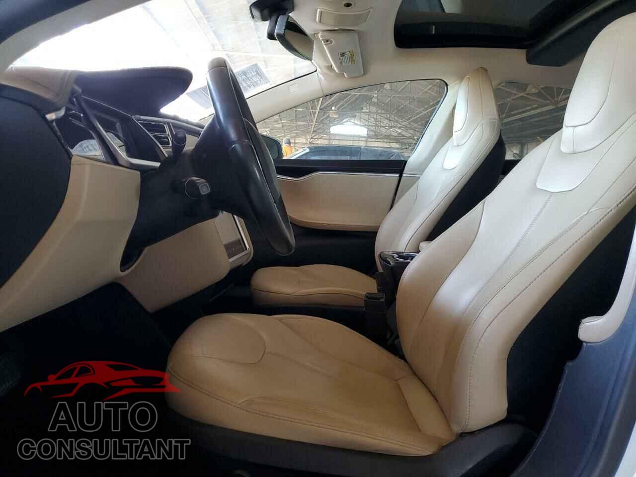 TESLA MODEL S 2013 - 5YJSA1DG5DFP03667