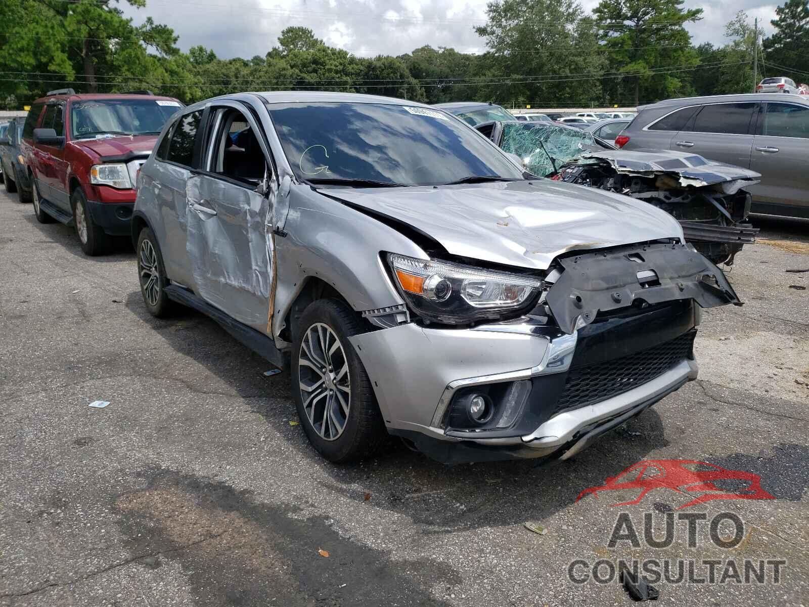 MITSUBISHI OUTLANDER 2018 - JA4AR3AW4JU001171