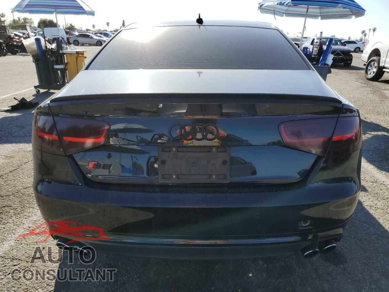 AUDI S8 2013 - WAUD2AFD5DN010444