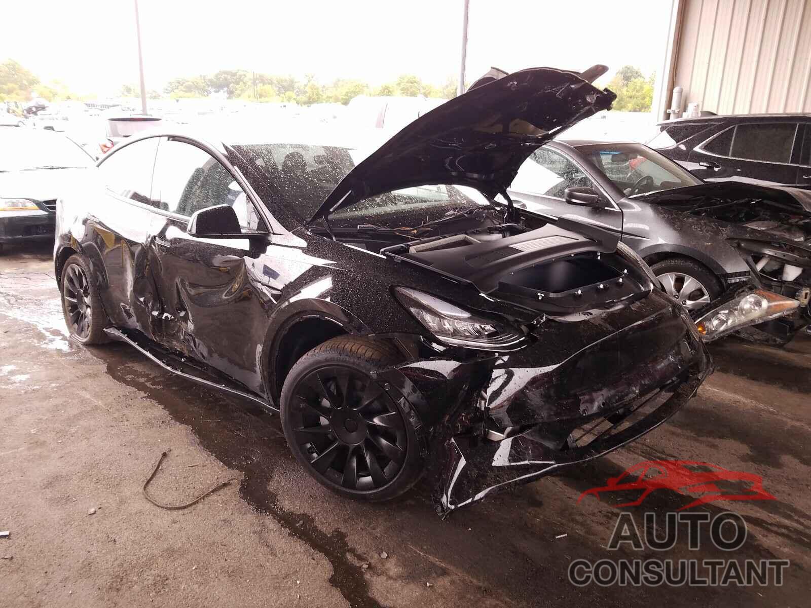 TESLA MODEL Y 2020 - 5YJYGDEE9LF045521
