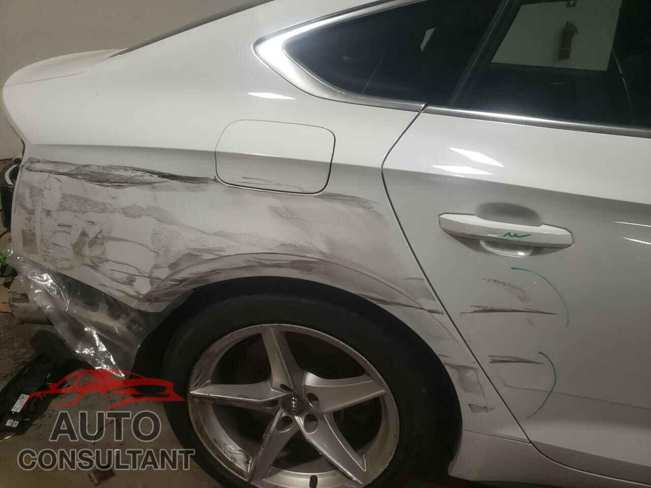 AUDI A5 2018 - WAUENCF54JA009708