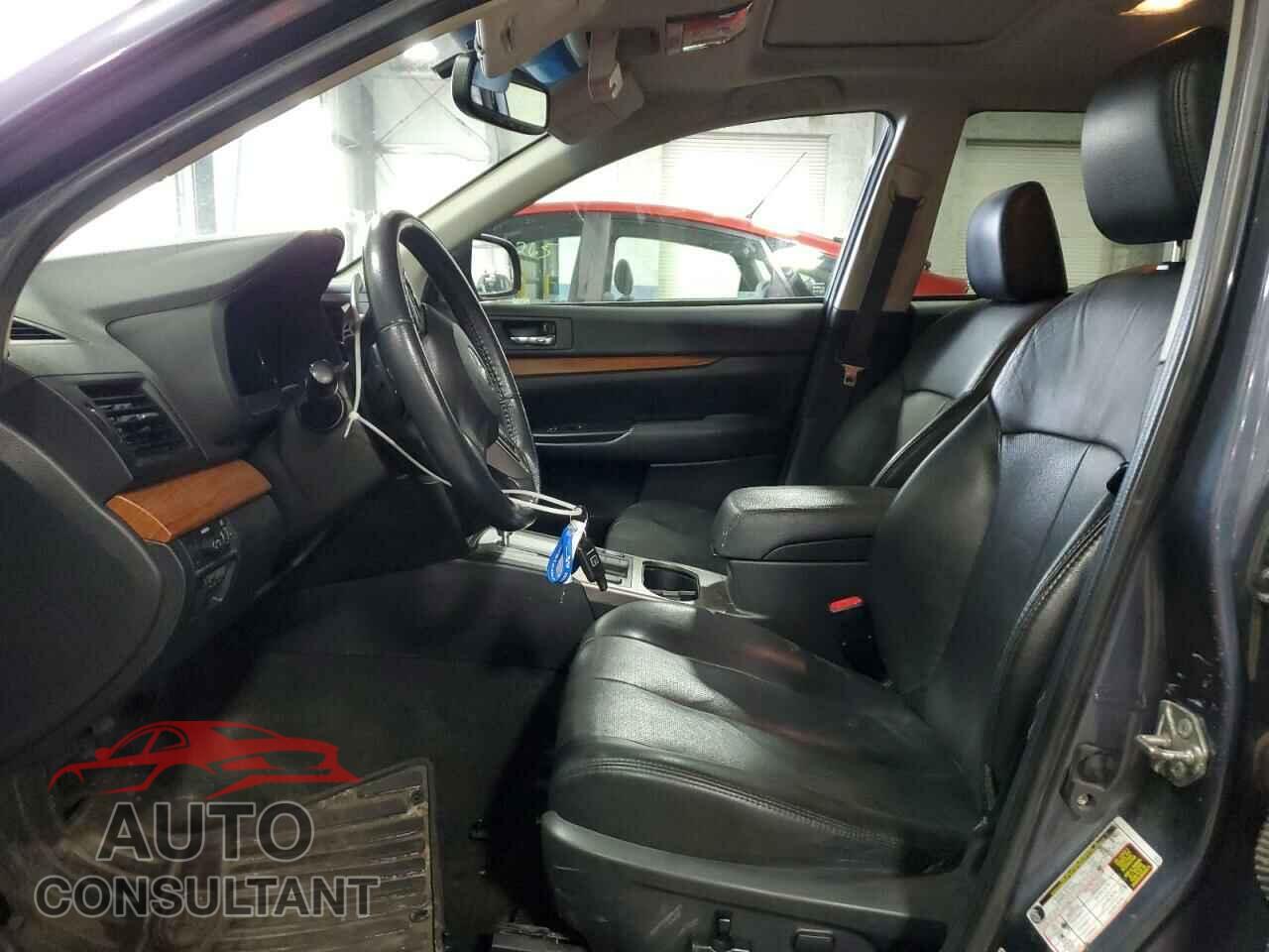 SUBARU OUTBACK 2014 - 4S4BRCLC5E3248221
