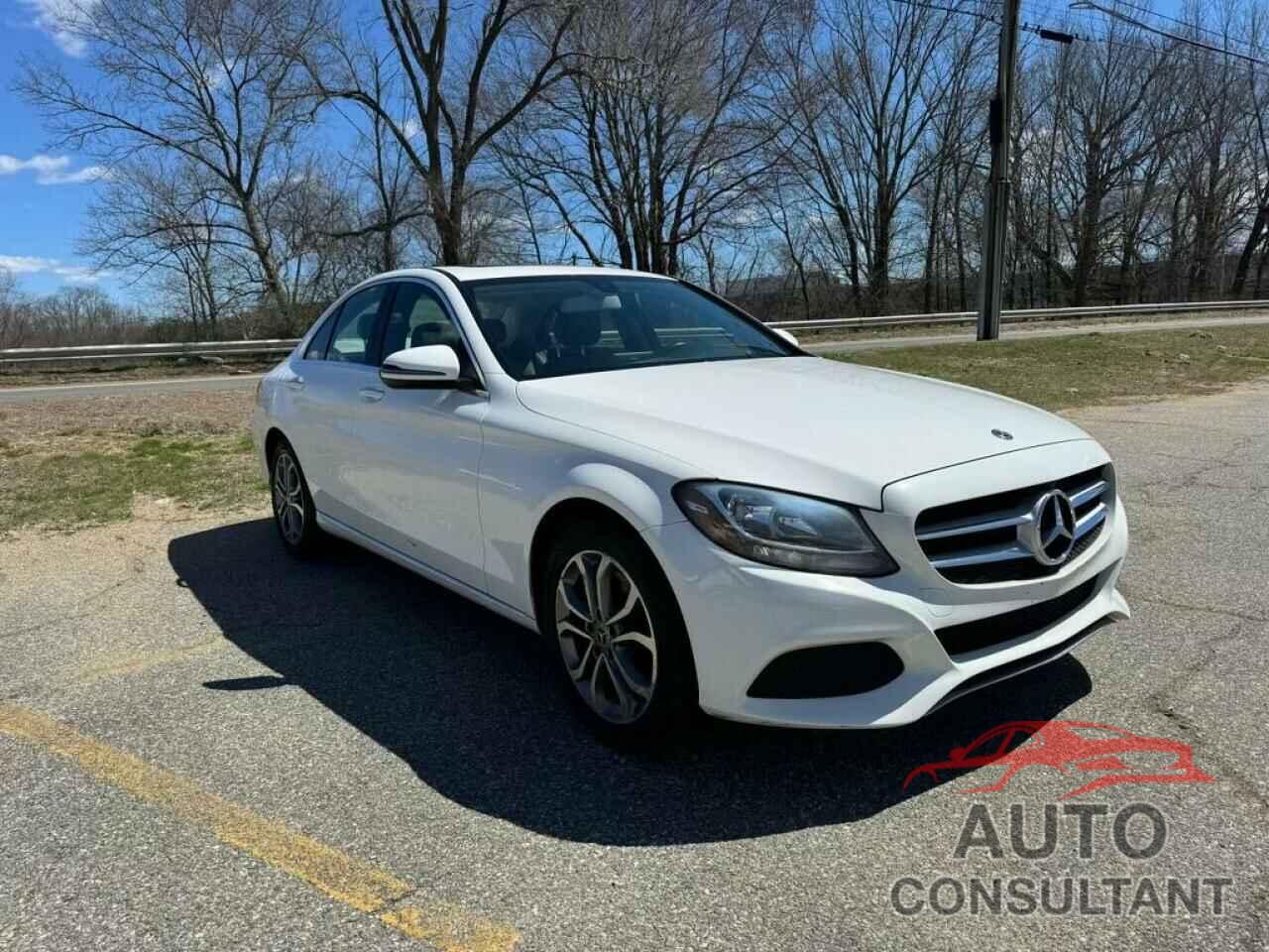 MERCEDES-BENZ C-CLASS 2018 - 55SWF4KB1JU249021