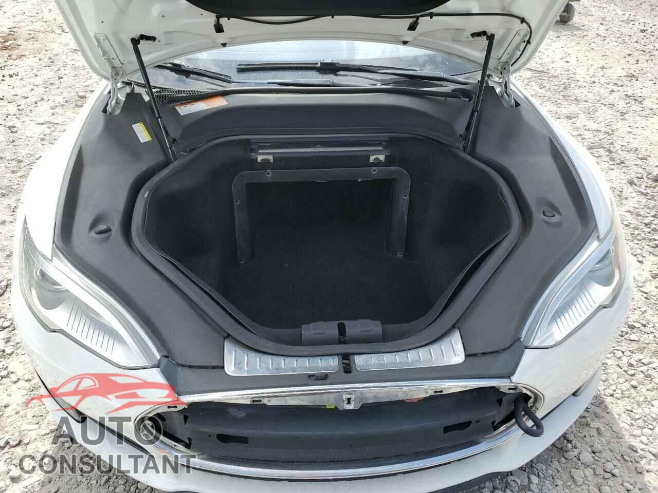 TESLA MODEL S 2014 - 5YJSA1S11EFP32051