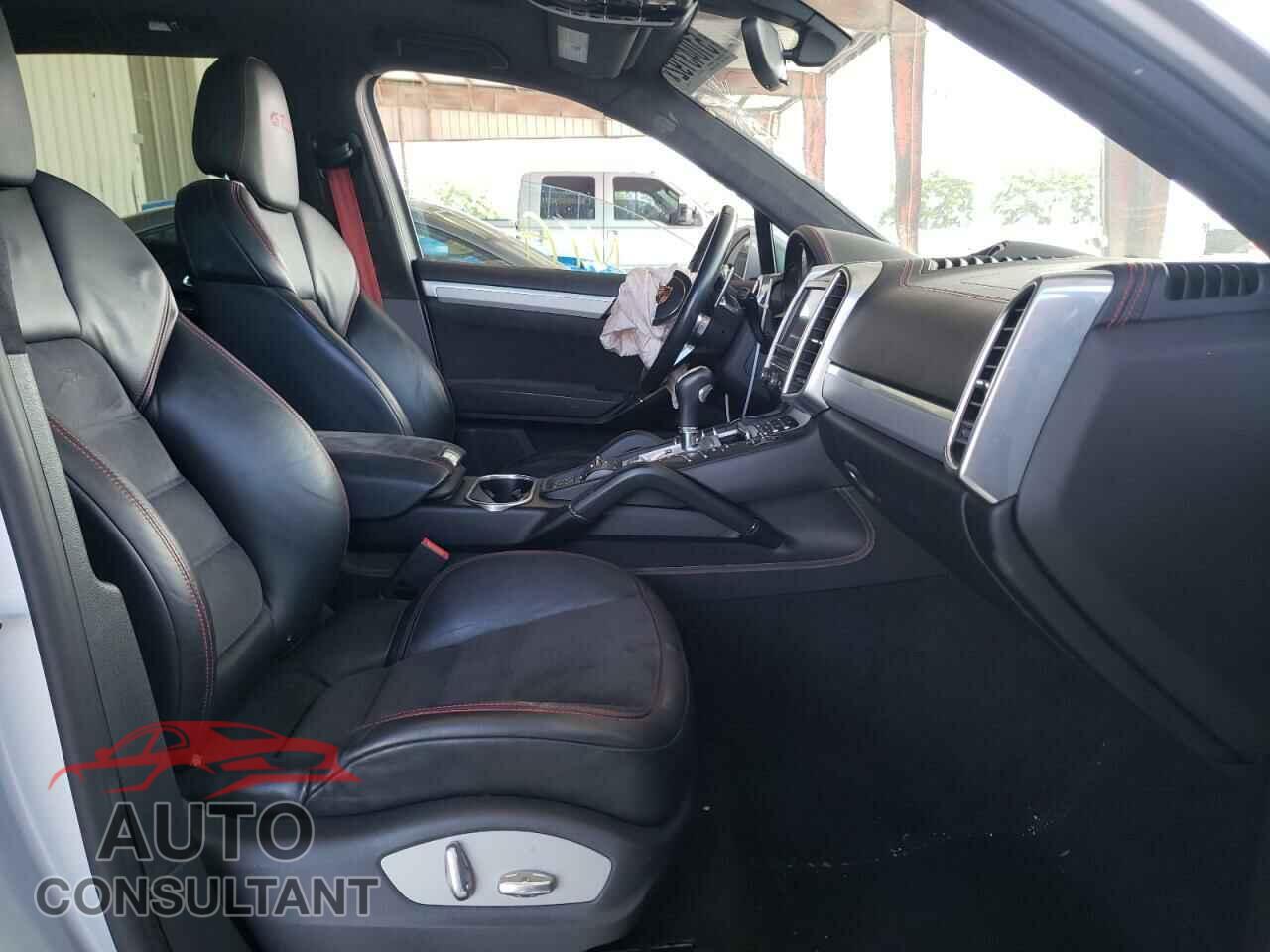 PORSCHE CAYENNE 2016 - WP1AD2A22GLA72376