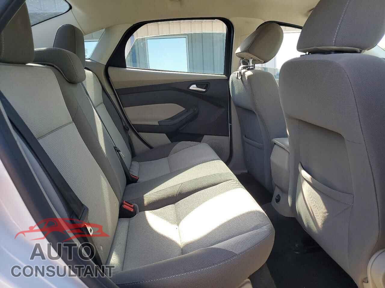 FORD FOCUS 2013 - 1FADP3F24DL296724