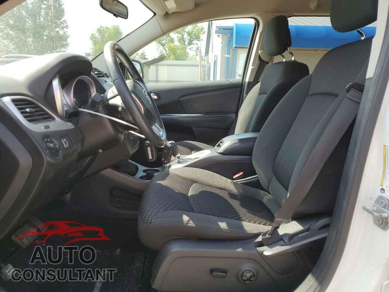 DODGE JOURNEY 2017 - 3C4PDCBB4HT633229