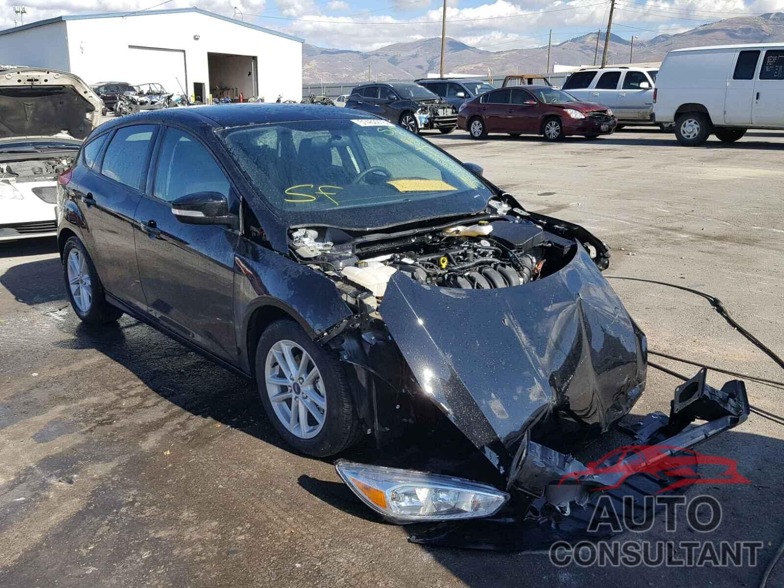 FORD FOCUS 2018 - 1FADP3K25JL322202