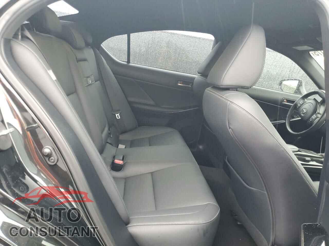 LEXUS IS 2023 - JTHCA1D26P5123020
