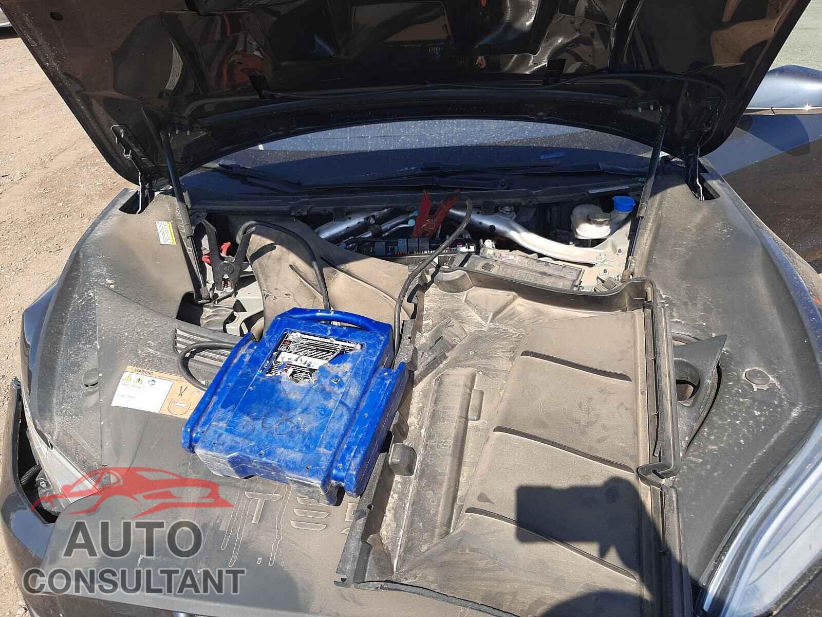 TESLA MODEL S 2017 - 5YJSA1E10HF176816