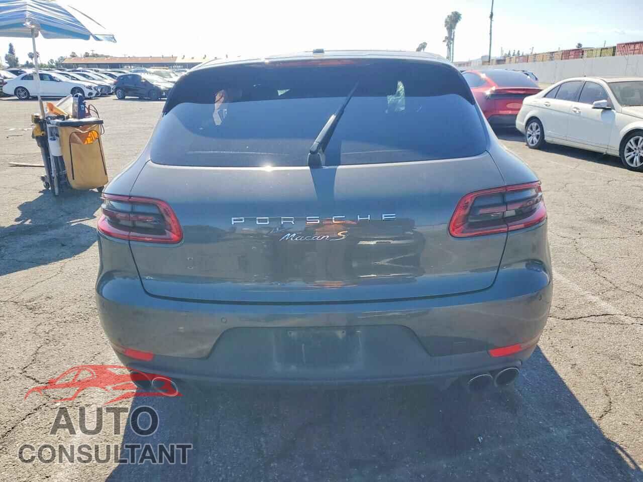 PORSCHE MACAN 2015 - WP1AB2A5XFLB65242