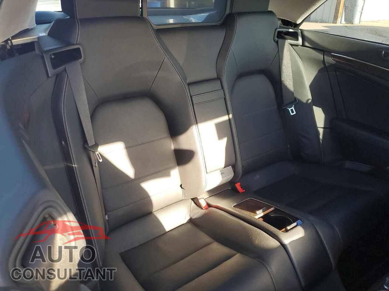 MERCEDES-BENZ E-CLASS 2011 - WDDKK5GF3BF060046