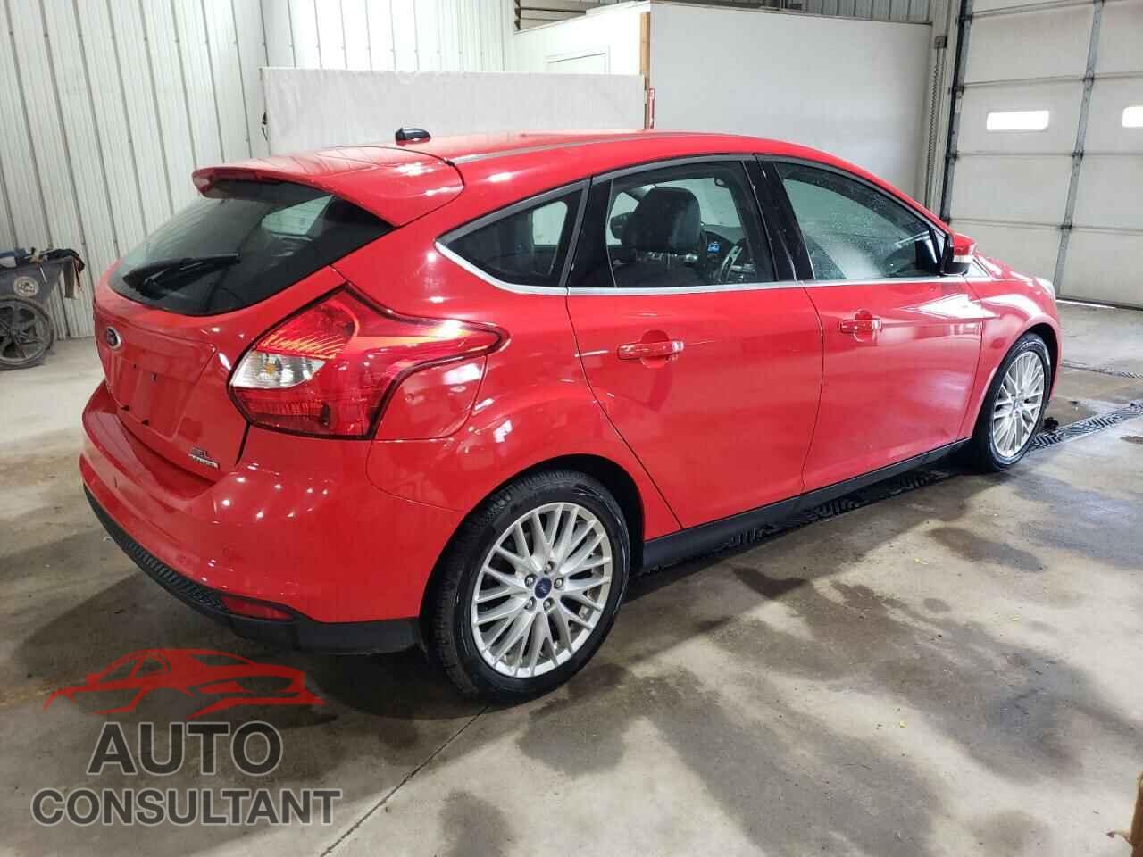 FORD FOCUS 2012 - 1FAHP3M2XCL461033