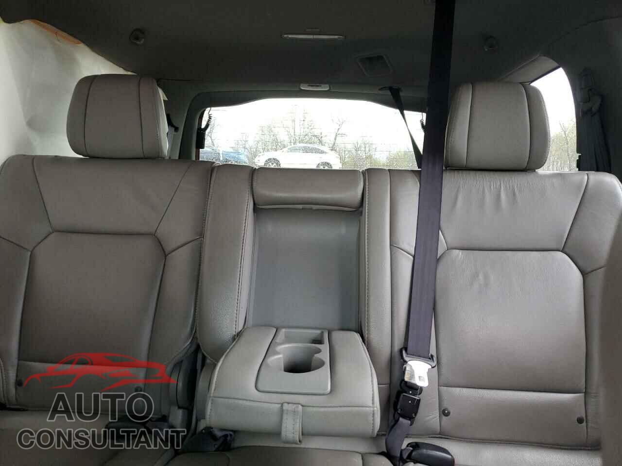 HONDA PILOT 2012 - 5FNYF4H67CB020575
