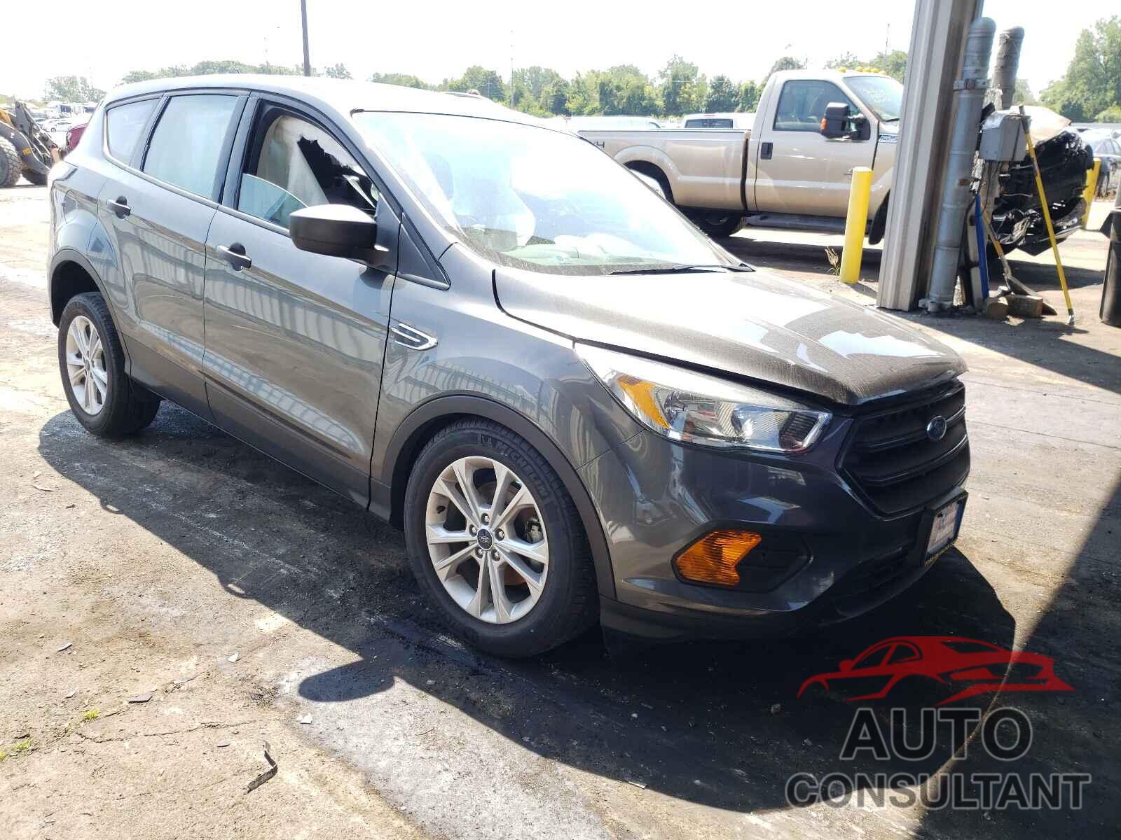 FORD ESCAPE 2017 - 1FMCU0F74HUA77511