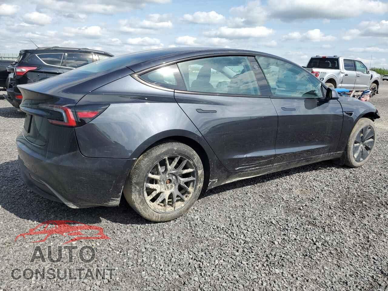 TESLA MODEL 3 2024 - LRW3E7FA2RC089456