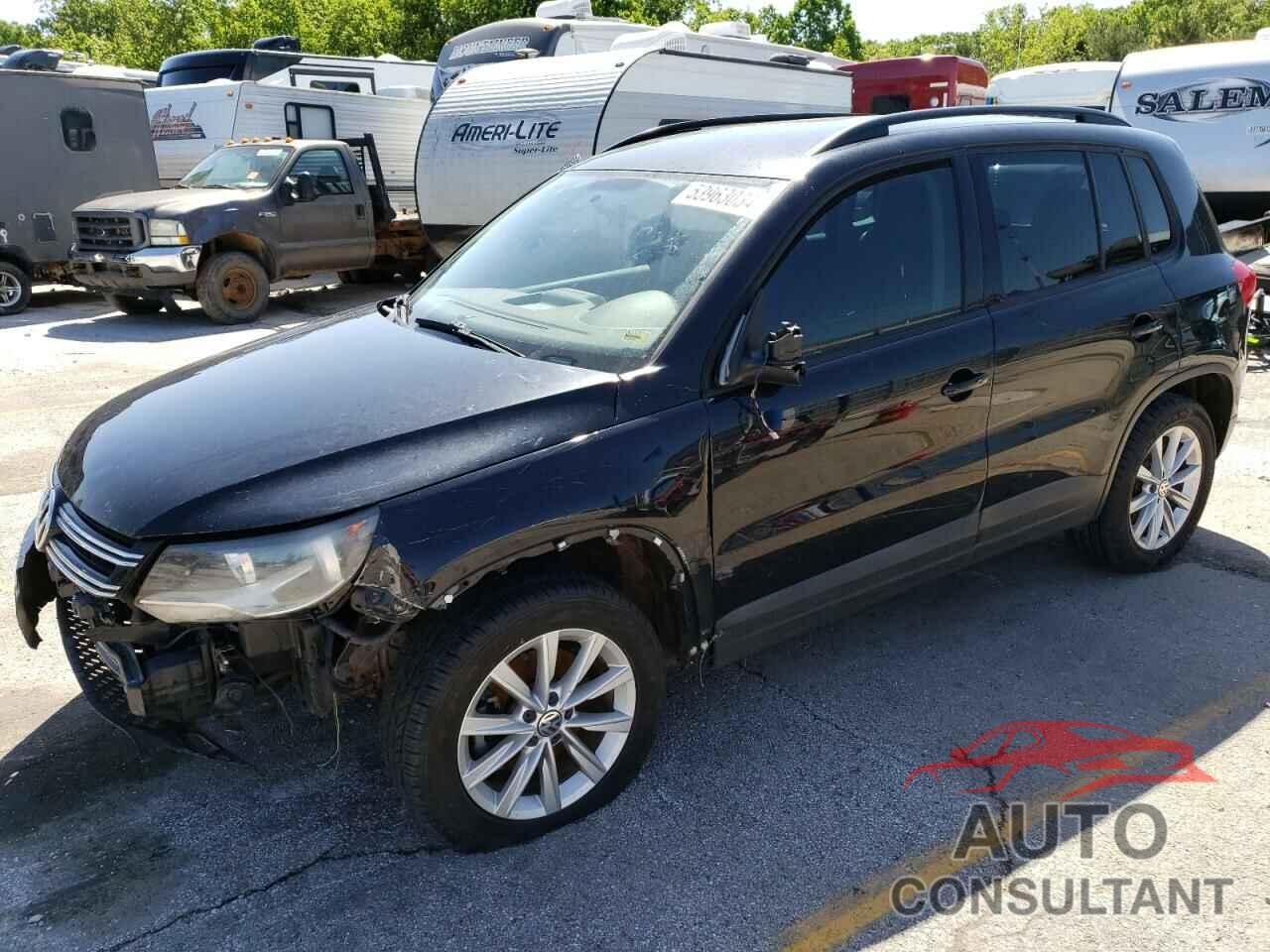 VOLKSWAGEN TIGUAN 2017 - WVGAV7AX5HK053735